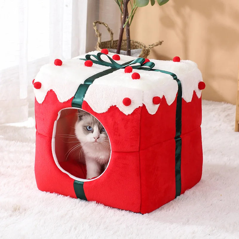 Cosy Christmas Cat Bed